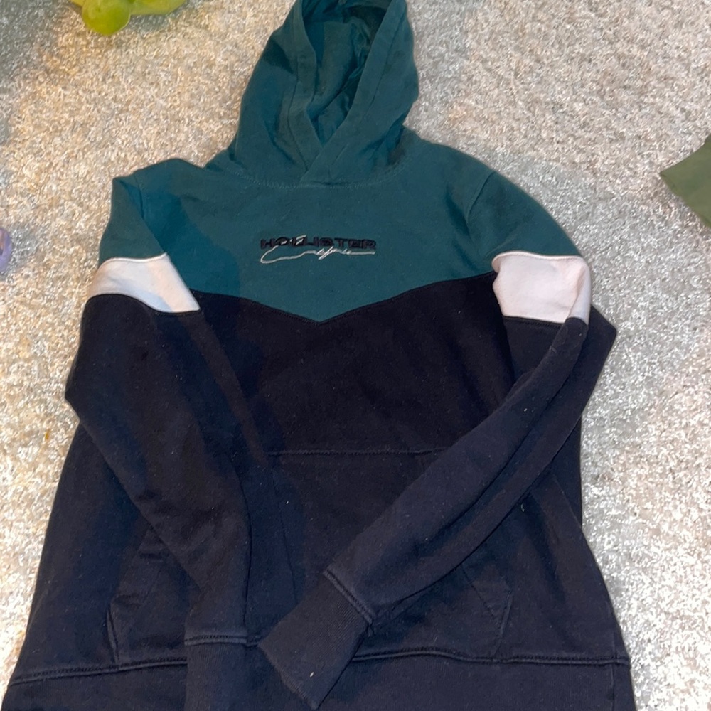 hollister hoodie